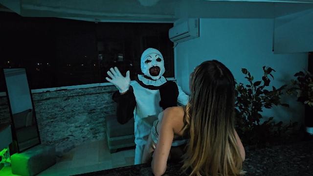 Terrifier трахает Natalia Alvarado в ночь на Хэллоуин