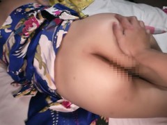 浴衣オナニー、ディルドと電マでW責め。いつも強気な彼女がベッドの上ではM女になる。（個人撮影、素人、日本人） - Screenshot 3 of 16 - Yukata