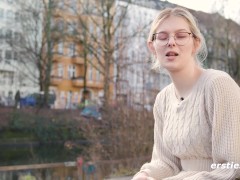 Ersties - Ein Tag mit Partymaus Ally, der mit einem Höhepunkt endet - Screenshot 3 of 16 - German