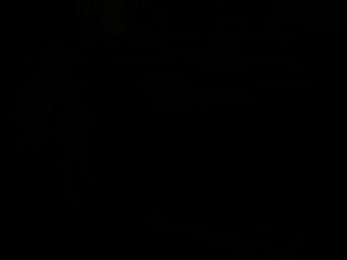 Темнокожая фута делает огромный беспорядок из спермы