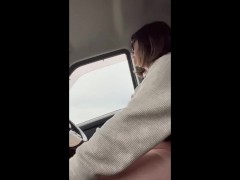 【50代独り身熟女】昼間の車内でデカクリ露出オナニーでイク♡ - Screenshot 6 of 16 - 日本人 熟 女