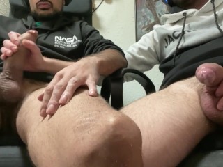 Nos Masturbamos Mutuamente