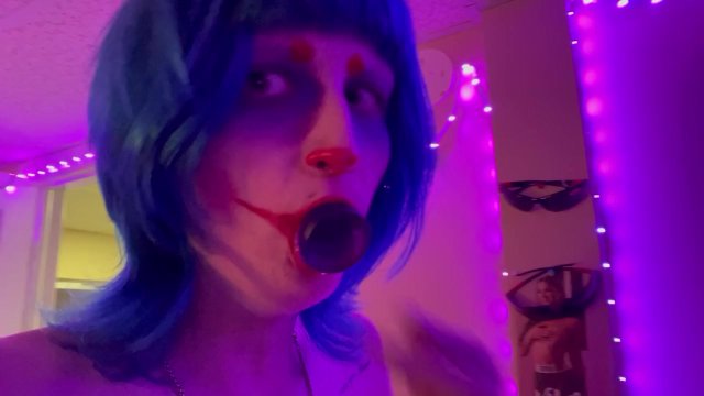 Becky has some deepthroat dildo fun