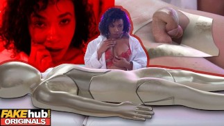 FAKEhub - Секс-киборг анализирует разум горячей французской красотки, чтобы дать ей максимальное удовлетворение