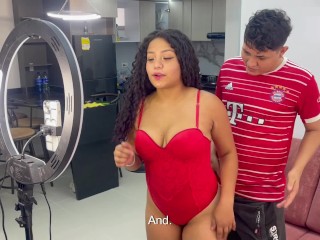 I help my Cute Stepsister with her Social Media and we end up Fucking Hard until I Cum inside