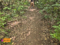 Ma femme s'exhibe au parc - PAWG - Public Flashing - Gros cul blanc