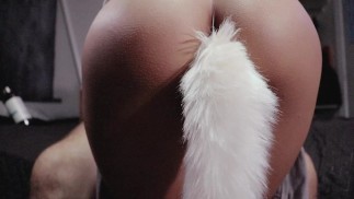 Ich kann kein schönes Kleid tragen, weil sie mich in den Arsch ficken will - ERSTES ANAL