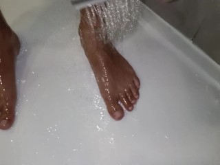 Twink is Cleaning Dirty Feet