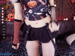 Halloween Streams - Screenshot 1 of 16 - Halloween