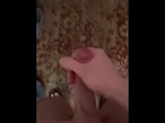 После душа решил вздрочнуть