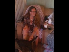 Horny Sexy Milf - Screenshot 4 of 16 - Thick White Girl