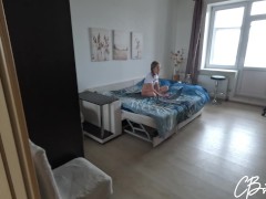 Отчим был в шоке, когда вернулся домой, застукав падчерицу за этим... - Screenshot 2 of 16 - Taboo