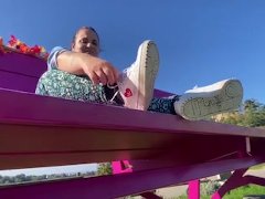 STARE AT THE GIANTESS' FEET - Screenshot 13 of 16 - Giantess Pov