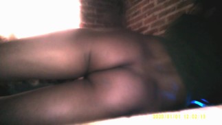 acostado cambiandome