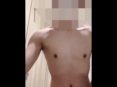 公衆トイレで全裸ローションオナニー♡ - Screenshot 9 of 16 - Male Orgasm