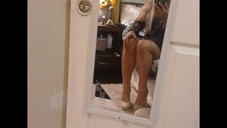 Thumbnail Blonde cd trap waiting on grindr date