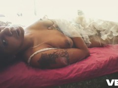 LAYING DOWN AND SUCKING DICK BLACK BBC - Screenshot 3 of 16 - Bbc