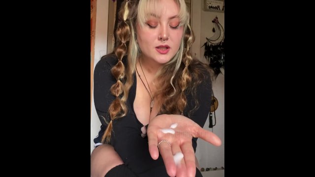 Daisy's JOI Leads into a cum eating extravaganza