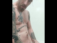 Shower time - Screenshot 7 of 16 - German