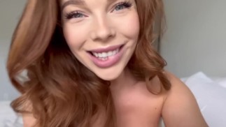 Sneak Masturbate While Guests Are Over