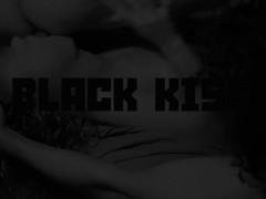 She eats my ass while her lover holds her hand - Screenshot 10 of 16 - Rimjob