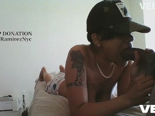 Армейская дамба делает минет бисексуалу с большим черным членом