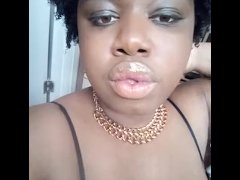 Pretty in leopard that's nice that's