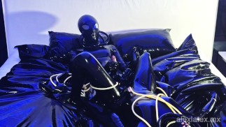 Horny latex aliens T3, orgasms! With Gloomy Babe - Alex Latex