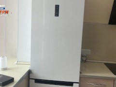 Трахнул маму-милфу моего лучшего друга и кончил ей в рот 1/16