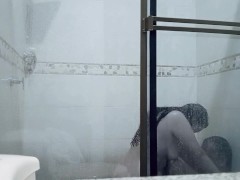 مربی باشگاه با یکی از کارآموزان زن در حمام باشگاه رابطه جنسی دارد🔥🇮🇷 13/16