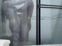 مربی باشگاه با یکی از کارآموزان زن در حمام باشگاه رابطه جنسی دارد🔥🇮🇷 7/16