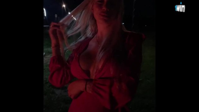 I sucked a stranger's dick on the picnic