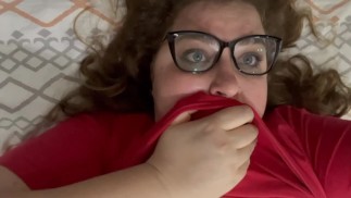 ICH FILME MICH, WÄHREND MICH EINE LESBISCHE HERRIN HART FICKT