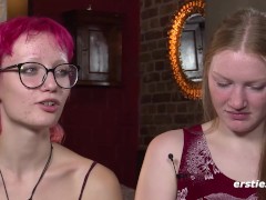 Ersties - Muschiküsse und Dildospiele bei einem Lesben-Date