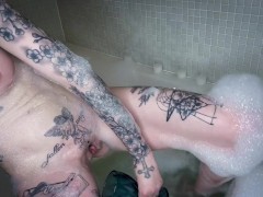 💛💦PEE💦💛 TIME💦😈 - Screenshot 7 of 16 - Pee