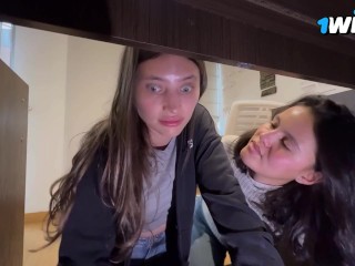 No me Había Dado Cuenta que Mi Criada Estaba Tan Buena, Se Agacho Para Limpiar El Estudio