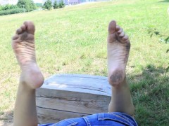 Dirty feet outside - teaser