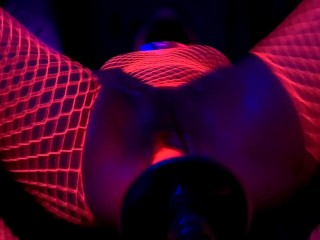 Cyberpunk 2024 - Milfy Wird Von Der Fickmaschine Im Schein Gepflügt.