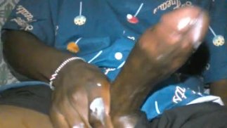 MONSTER  AFRICAN  COCK WANKING AND MOANING UNTIL CUMSHOT
