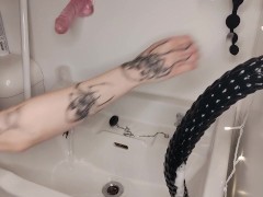 Cleaning my dirty toys after a dirty stream - Screenshot 10 of 16 - Cleaning