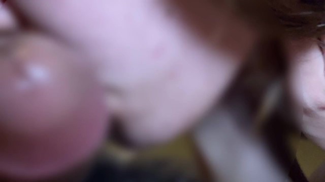 妻の濃厚な舌使い　人妻のフェラ　夫婦の営み