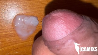 Primera vez virgen 18 primer plano Cumshot