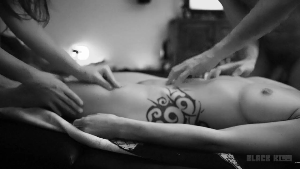 Double the Fun: 4 Hand Massage Porn Gallery! - bilingual.sk