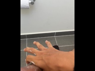 Me Masturbo Pensado En La Perra’s De Mi Novia