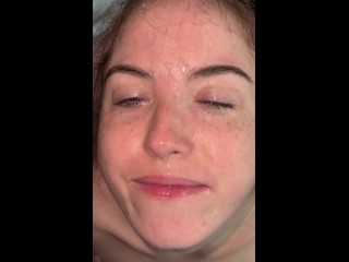 Petite Slut Gets Facial🥜