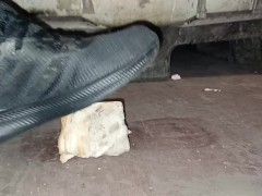 Bread Crush in Trainers. With good footprint 👣👣