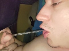 Gulping down a ton of my piss straight into my mouth - With slow motion