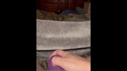Представь, это твой член, папочка 😏💦💦