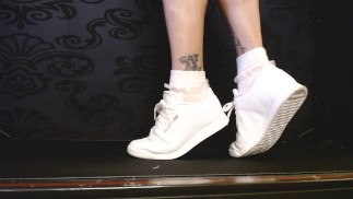 Ruffled Socks Reebok Princes Sneakers White Walking
