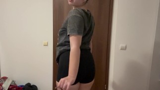 Delicious farts before bed time . Full clip on my of page